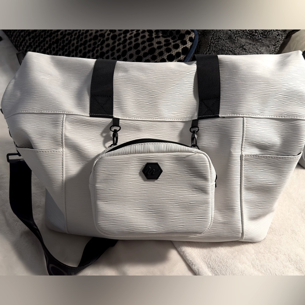 Modiv Brand Carry All Tote Bag Gym Bag Crossbody Belt Bag